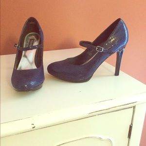 White House Black Market shoes